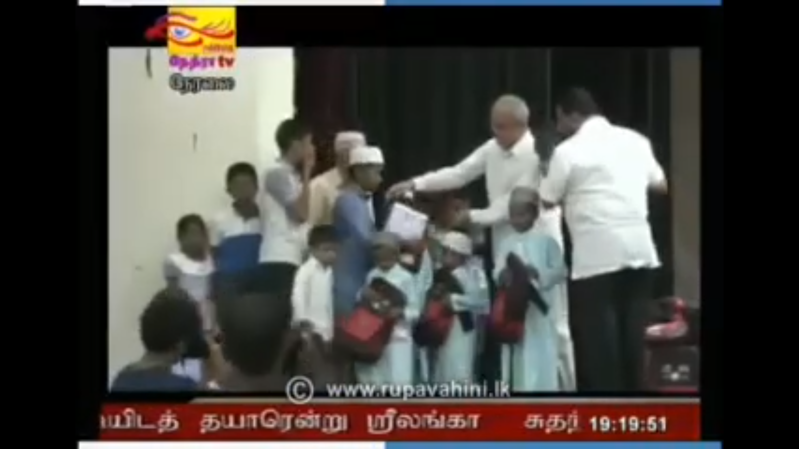 مشروع توزيع الحقيبة المدرسية في سريلانكا