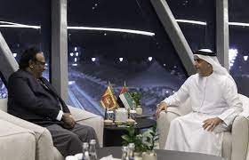 رئيس مجلس الوزراء الإماراتي يلتقي بوزير الأمن العام السريلانكي