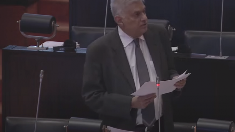 رئيس الوزراء السريلانكي: إن الأسابيع الثلاثة المقبلة ستكون فترة صعبة بالنسبة للبلاد