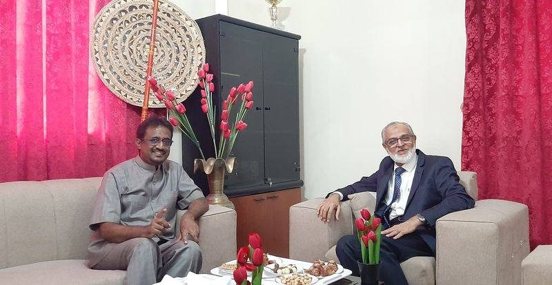 القنصل السريلانكي في السعودية يستقبل نظيره الأسبق