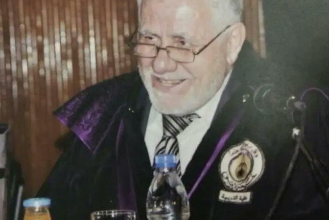 وفاة باحث وُفق لنشر أمهات الكتب الإسلامية