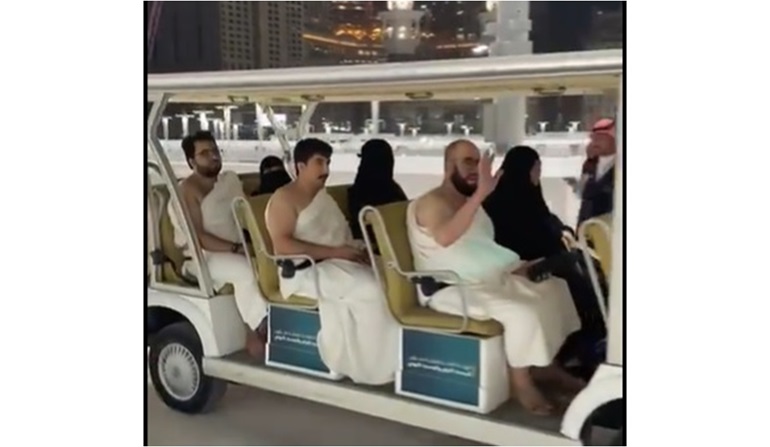 تفعيل خدمة الطواف في الجسر الدائري علي سطح الحرم عبر عربات القولف