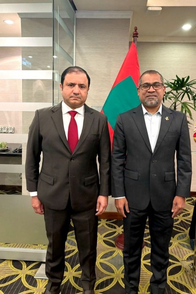 مبعوث دولة قطر يلتقي بوزير خارجية المالديف