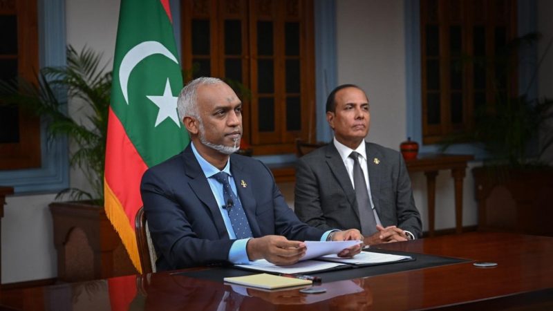 جزر المالديف تقترح تخفيف أعباء الديون على الدول الجزرية الصغيرة بناءً على قدرتها على الصمود