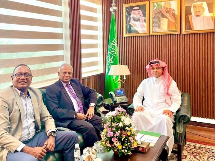 السفير السعودي في كولومبو يلتقي وفد اتحاد المصدرين الوطنيين في سريلانكا