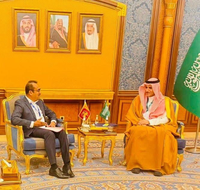 وزير النقل السريلانكي يجتمع برئيس هيئة الموانئ السعودية على هامش مؤتمر الاستدامة البحرية بجدة