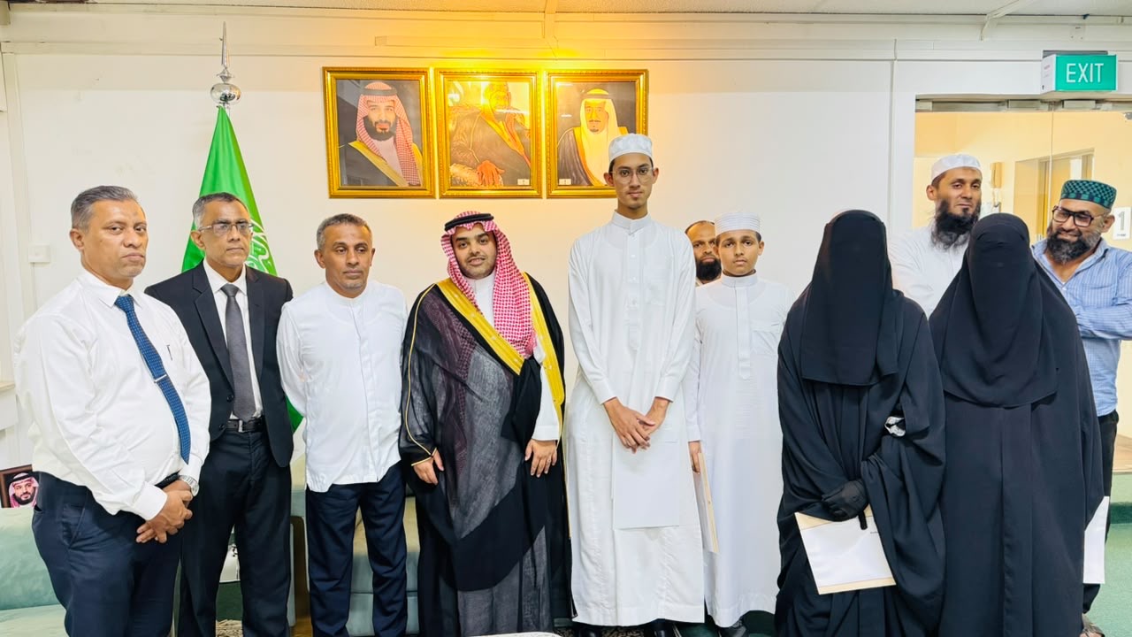 للمرة الأولى.. أربعة متسابقين من سريلانكا يشاركون في مسابقة الملك عبد العزيز الدولية لحفظ القرآن الكريم